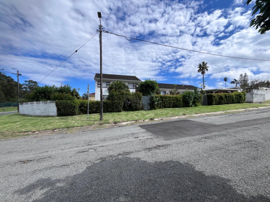 9 Bedroom Property for Sale in Sunnyridge Eastern Cape